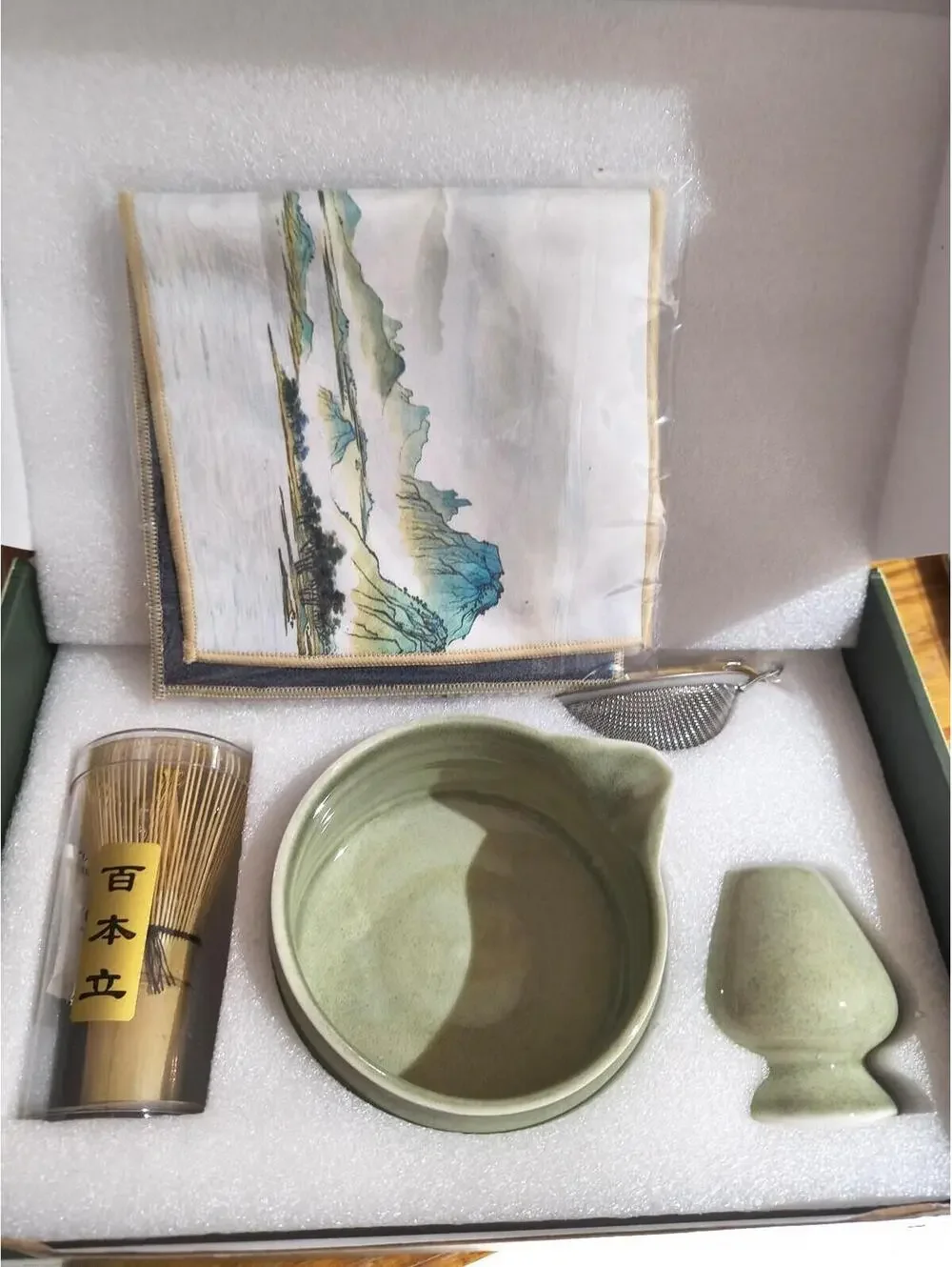 Buucup Matcha Set, Matcha Bowl with Spout, Matcha Whisk and Holder, Bamboo